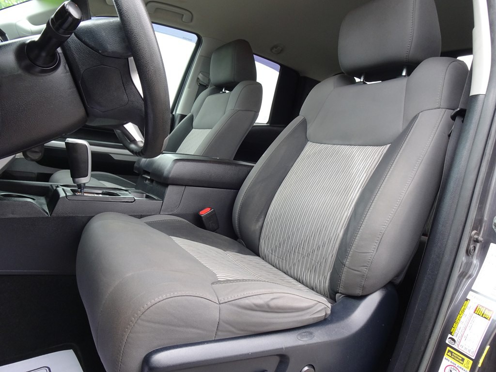 2017 Toyota Tundra Image 10