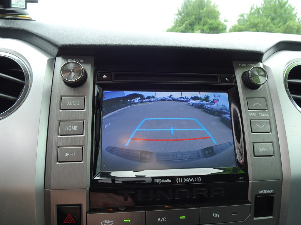 2017 Toyota Tundra Image 21