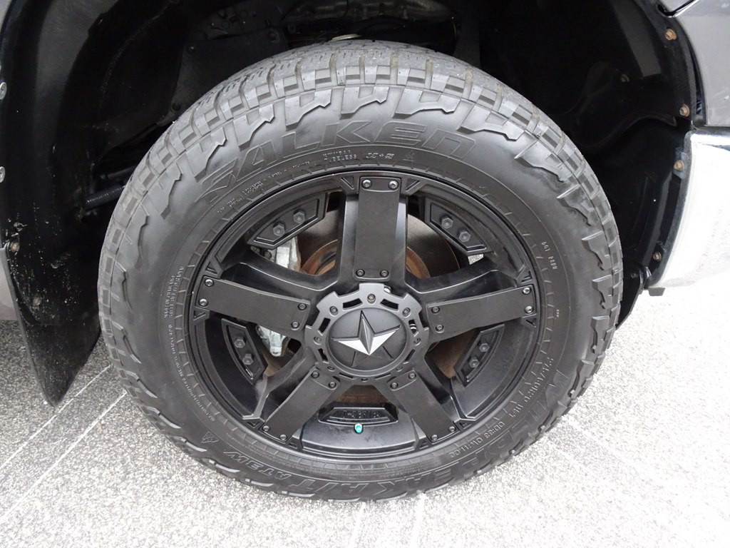 2017 Toyota Tundra Image 28