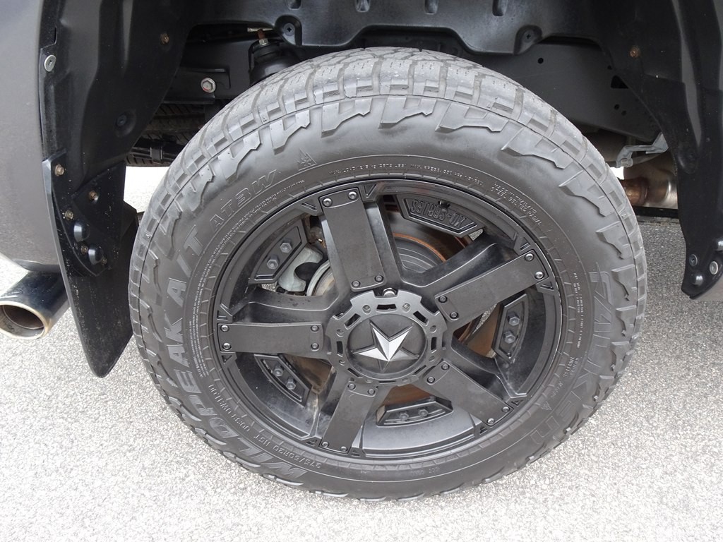 2017 Toyota Tundra Image 30