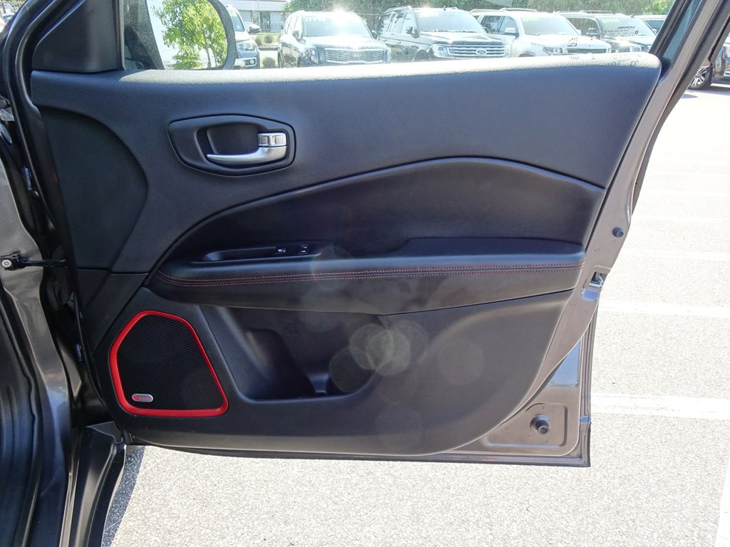 2019 Jeep Compass Image 17