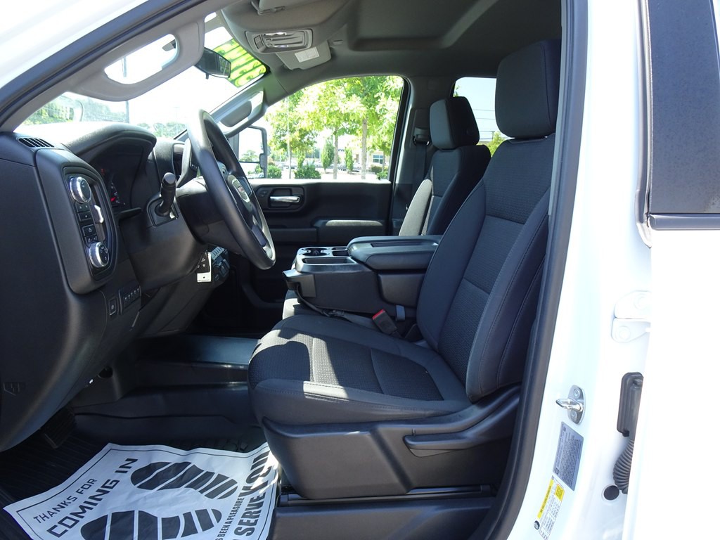 2023 GMC Sierra Image 9