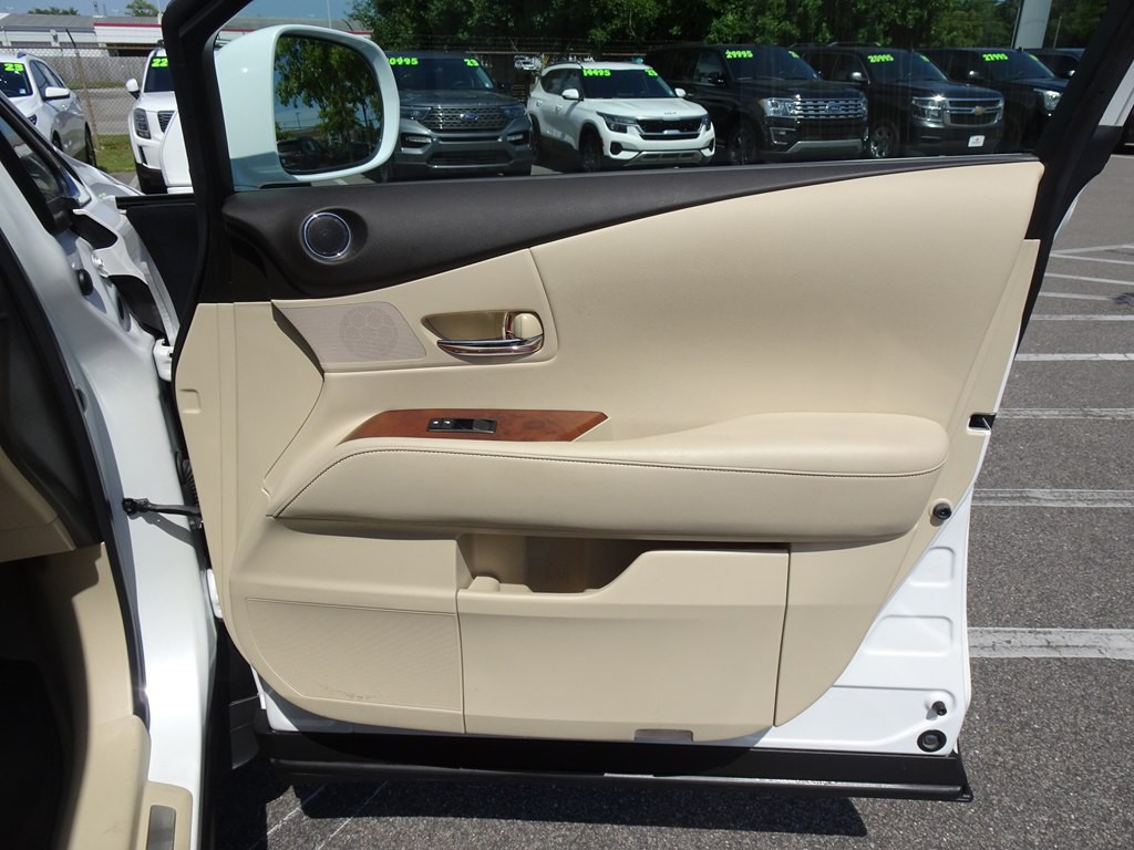 2015 Lexus RX Image 16