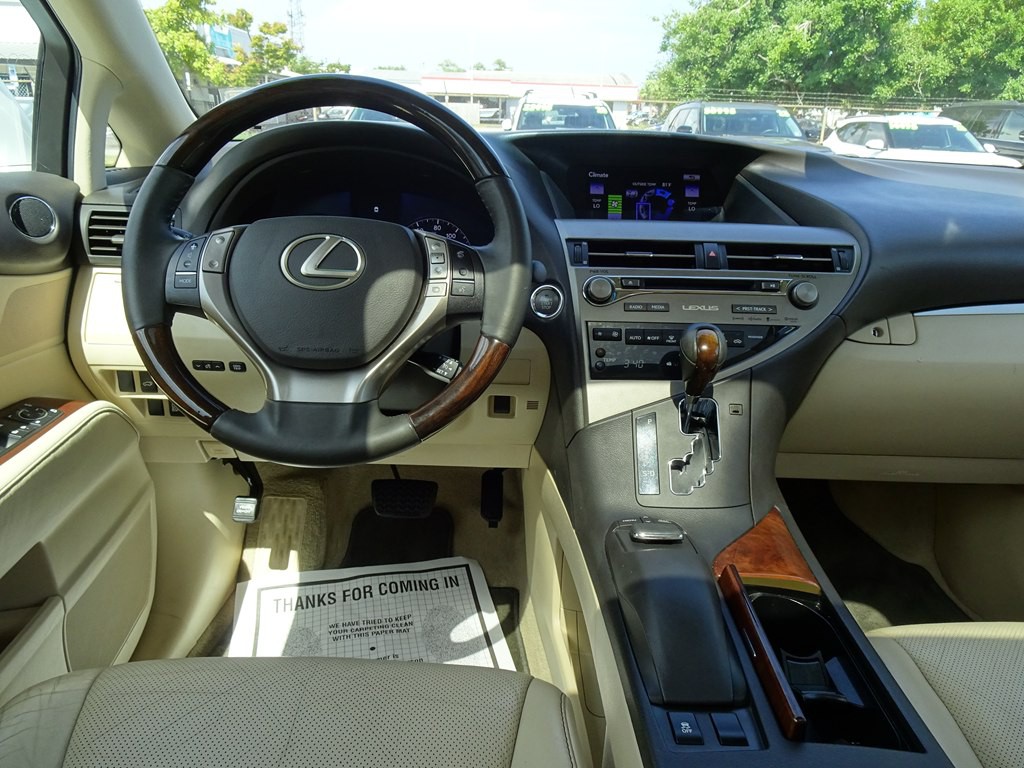 2015 Lexus RX Image 19