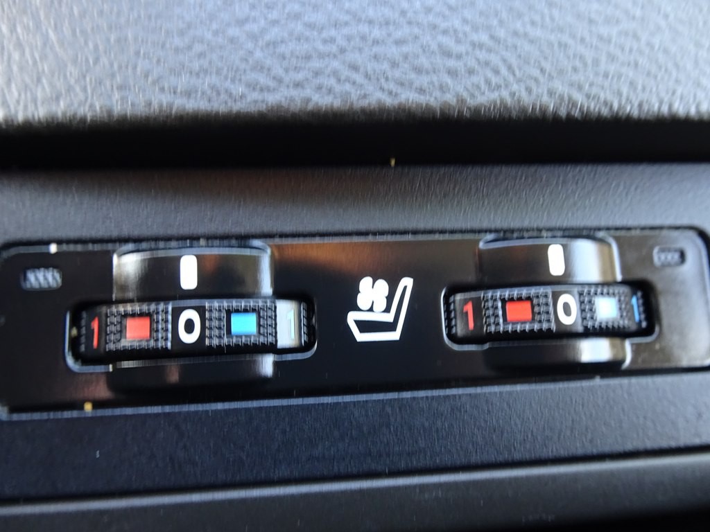 2015 Lexus RX Image 24