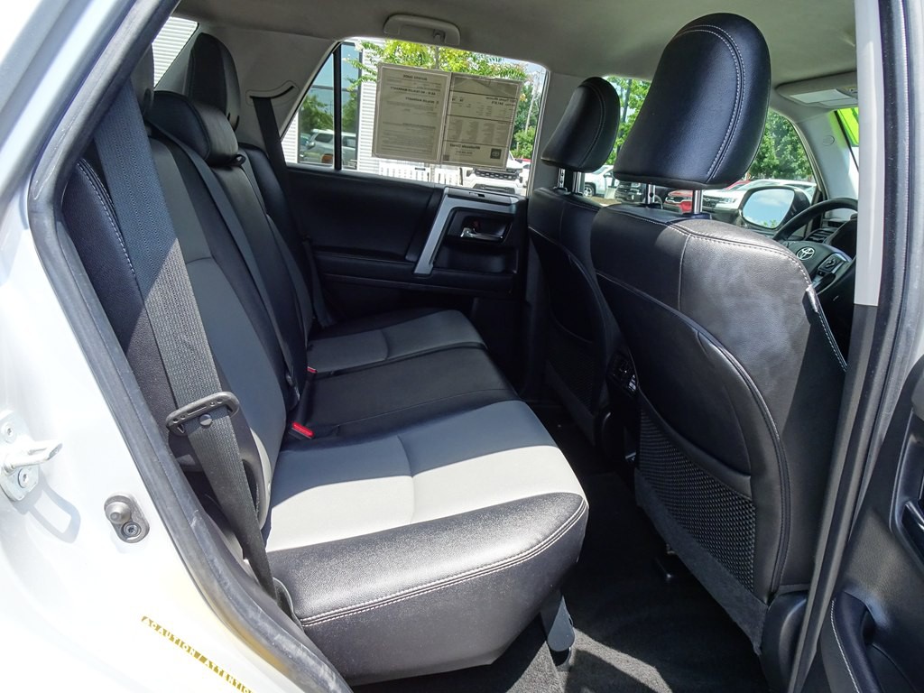 2021 Toyota 4Runner Image 15