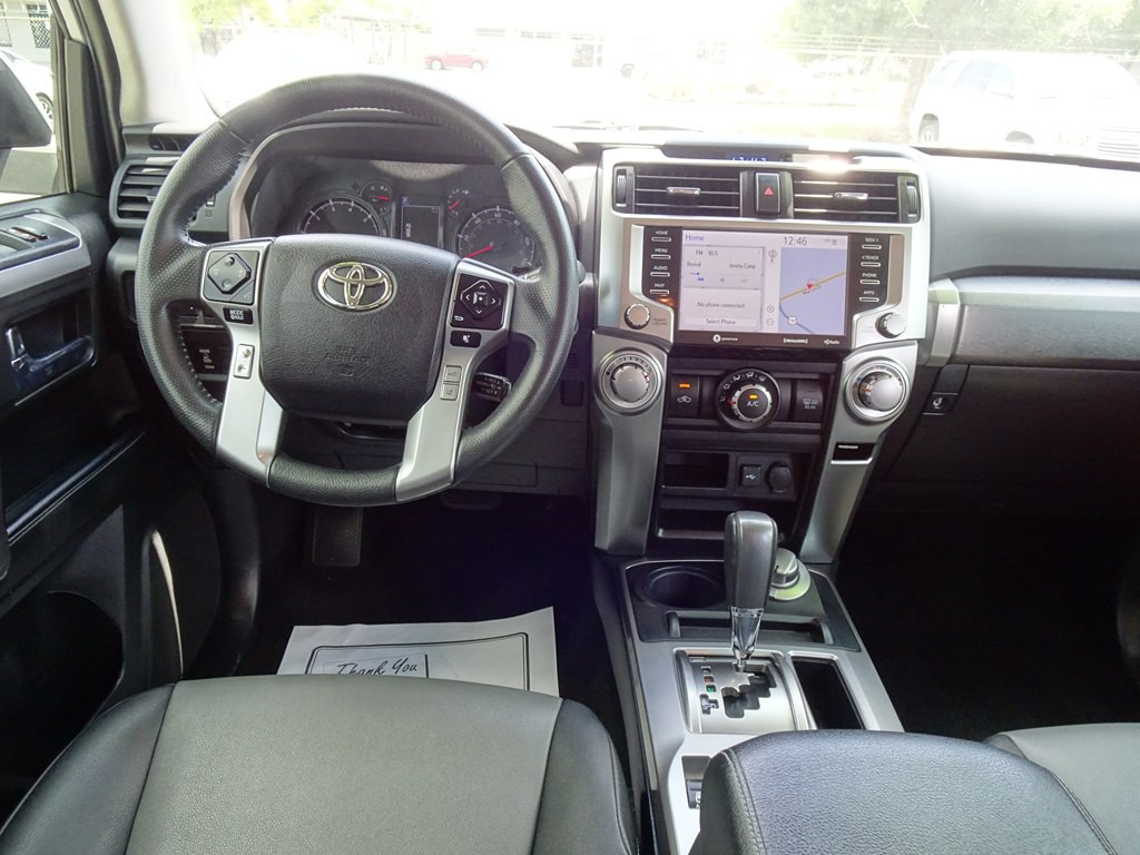 2021 Toyota 4Runner Image 17