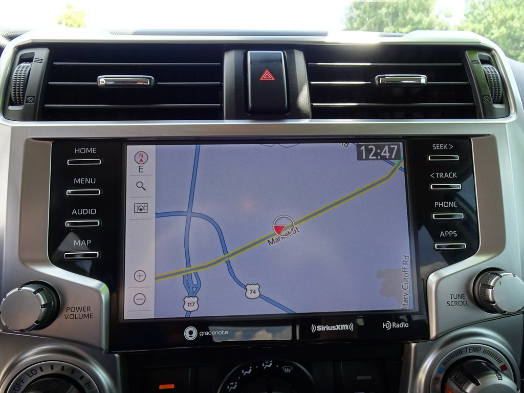 2021 Toyota 4Runner Image 18