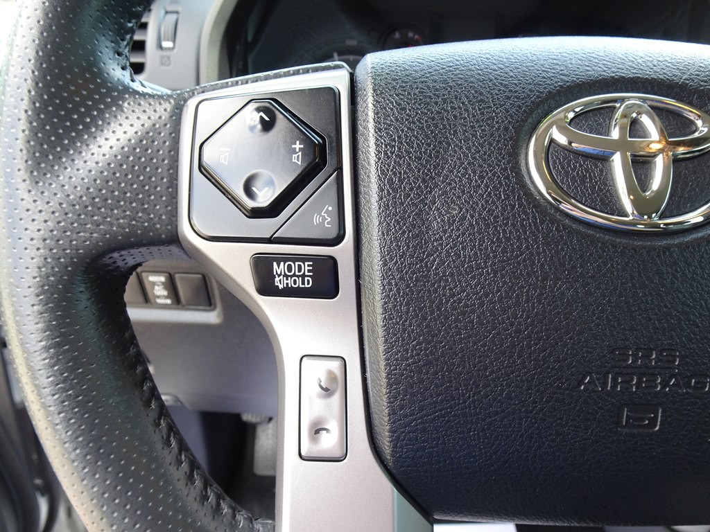 2021 Toyota 4Runner Image 24