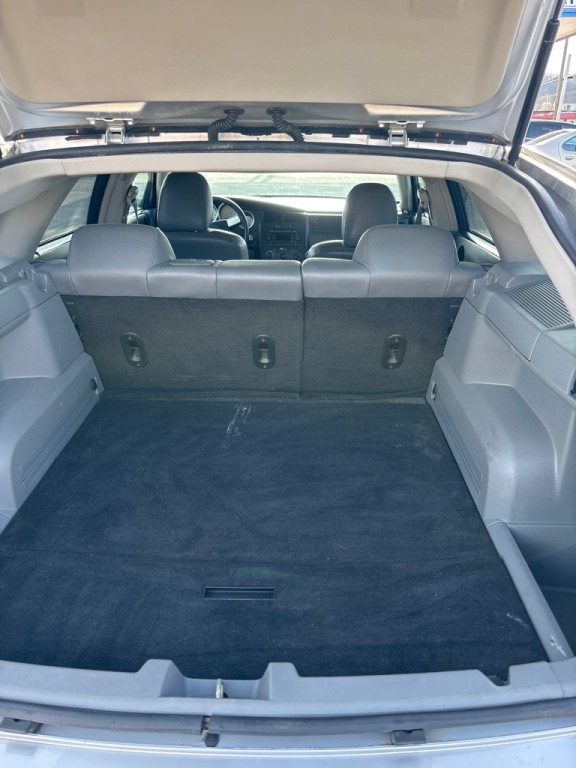 2005 Dodge Magnum Image 5