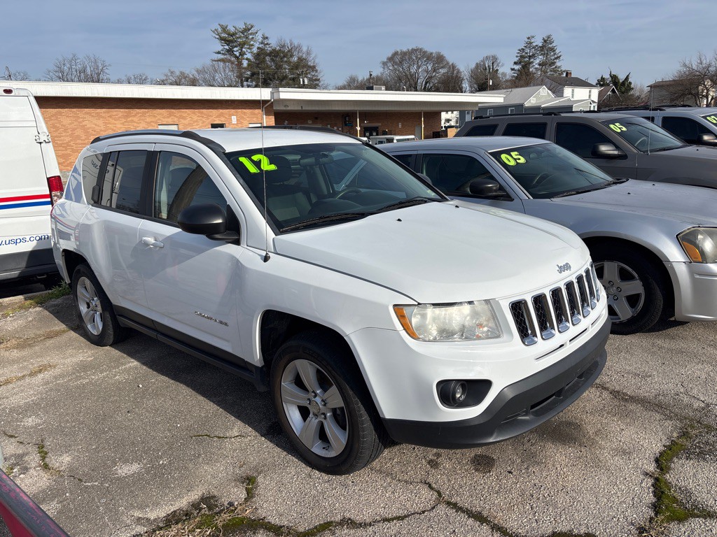 2012 Jeep Compass Image 2