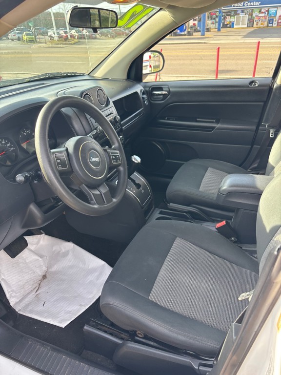 2012 Jeep Compass Image 3