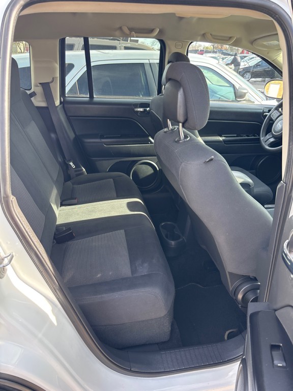 2012 Jeep Compass Image 4