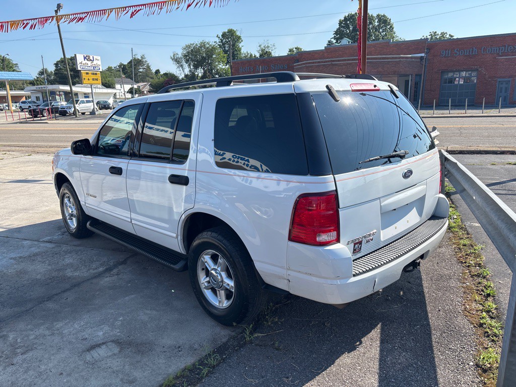 2004 Ford Explorer Image 3