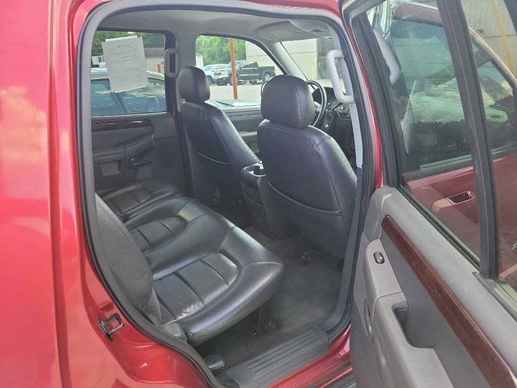 2005 Ford Explorer Image 6