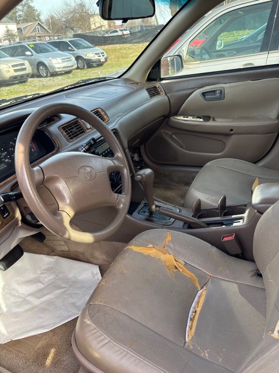 1998 Toyota Camry Image 3