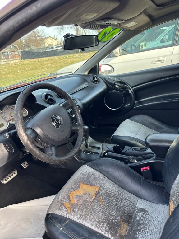 2002 Mercury Cougar Image 3