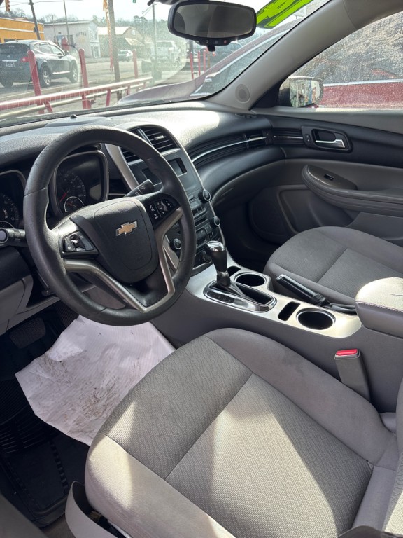 2014 Chevrolet Malibu Image 3