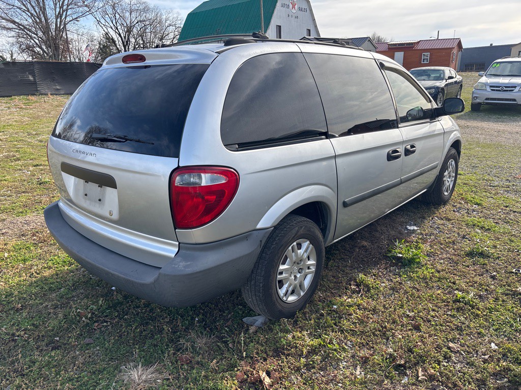 2005 Dodge Ram Van Image 3