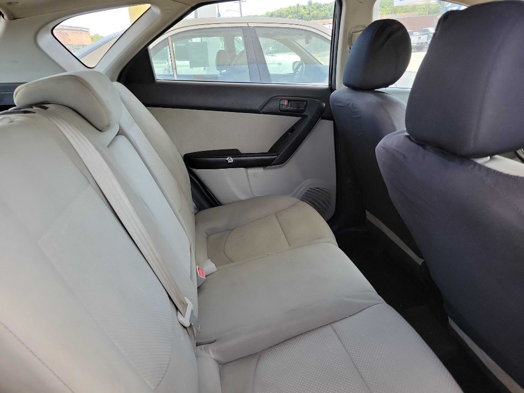 2011 Kia Forte Image 2