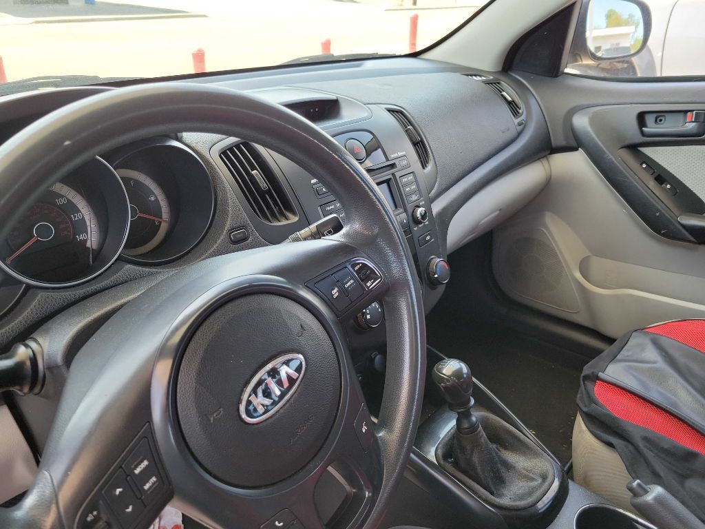 2011 Kia Forte Image 9