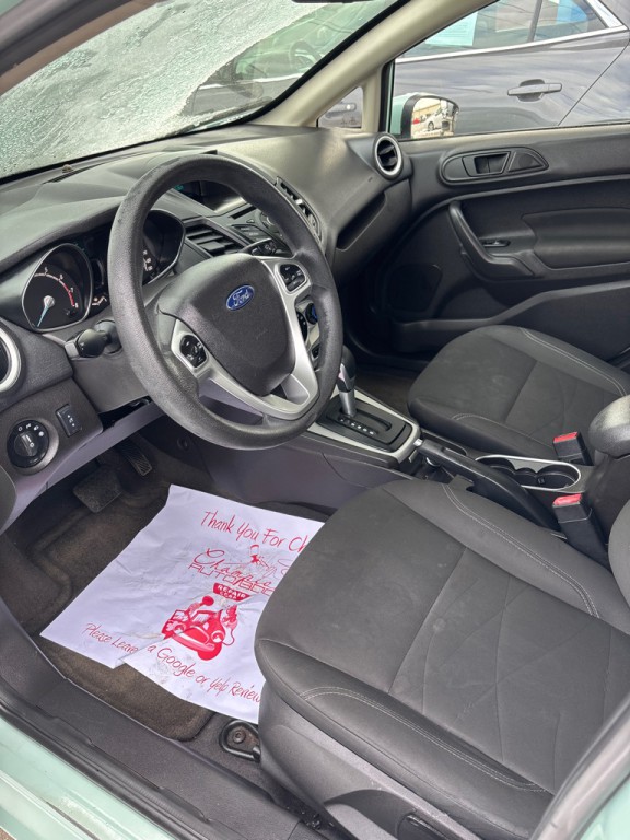 2017 Ford Fiesta Image 3