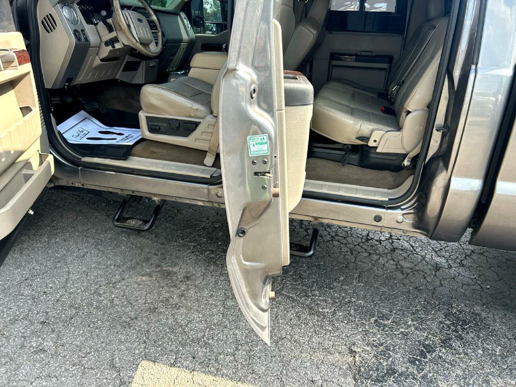 2010 Ford F-250 Image 11