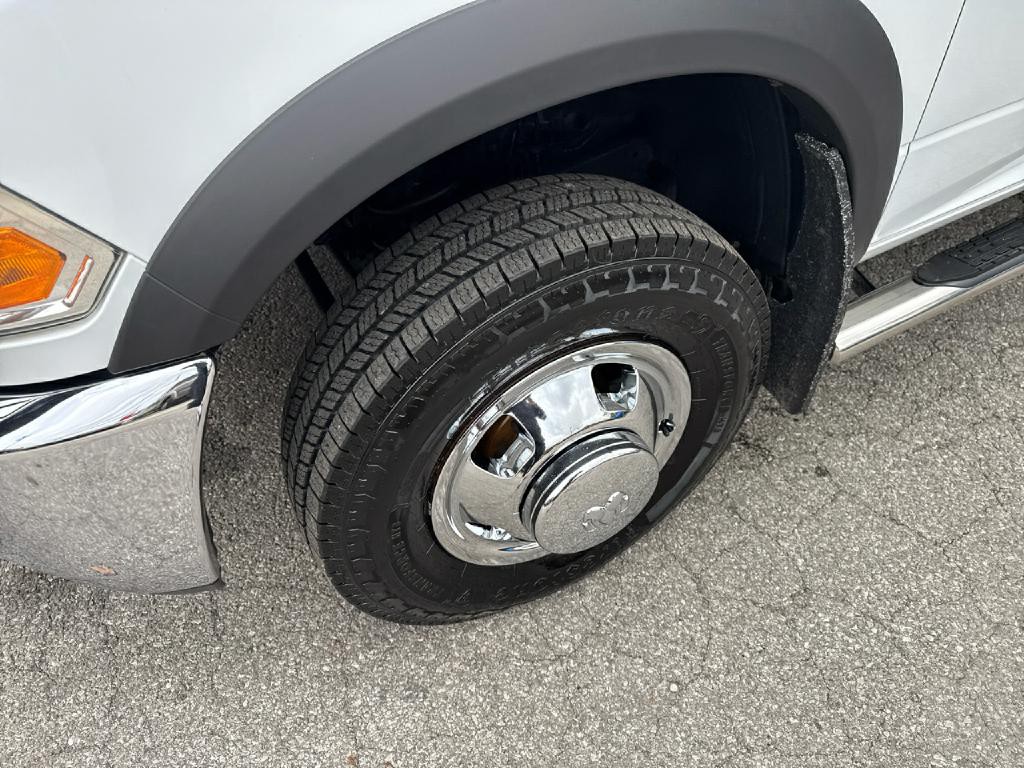 2012 RAM 3500 Image 9