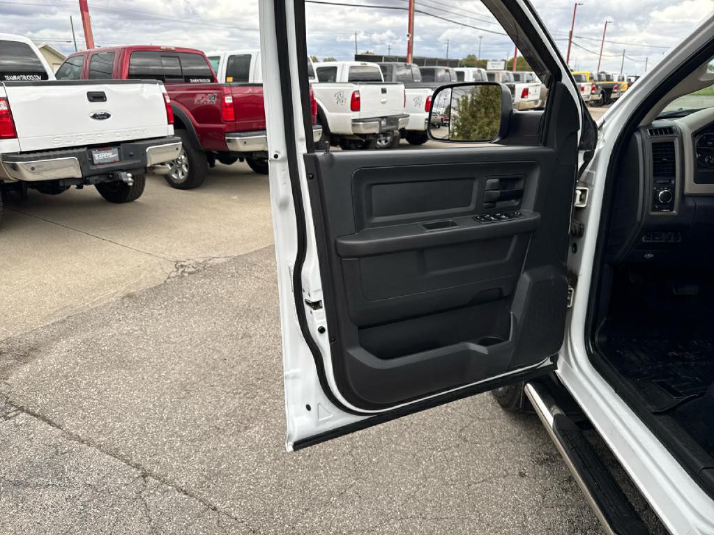 2012 RAM 3500 Image 17