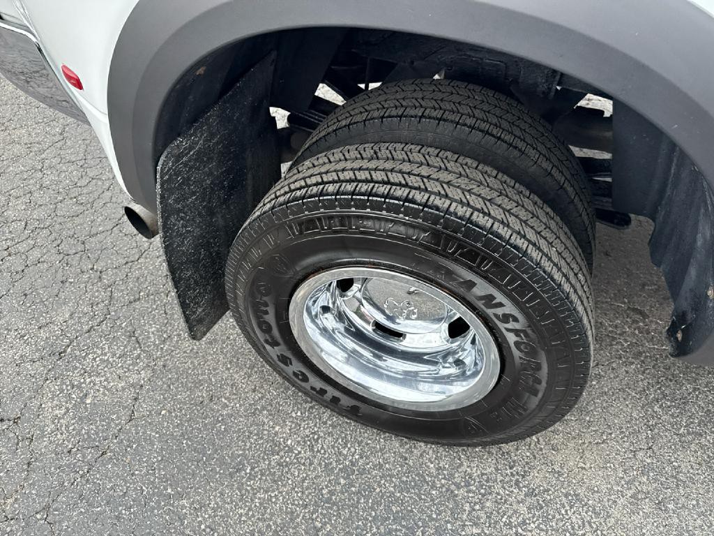 2012 RAM 3500 Image 32