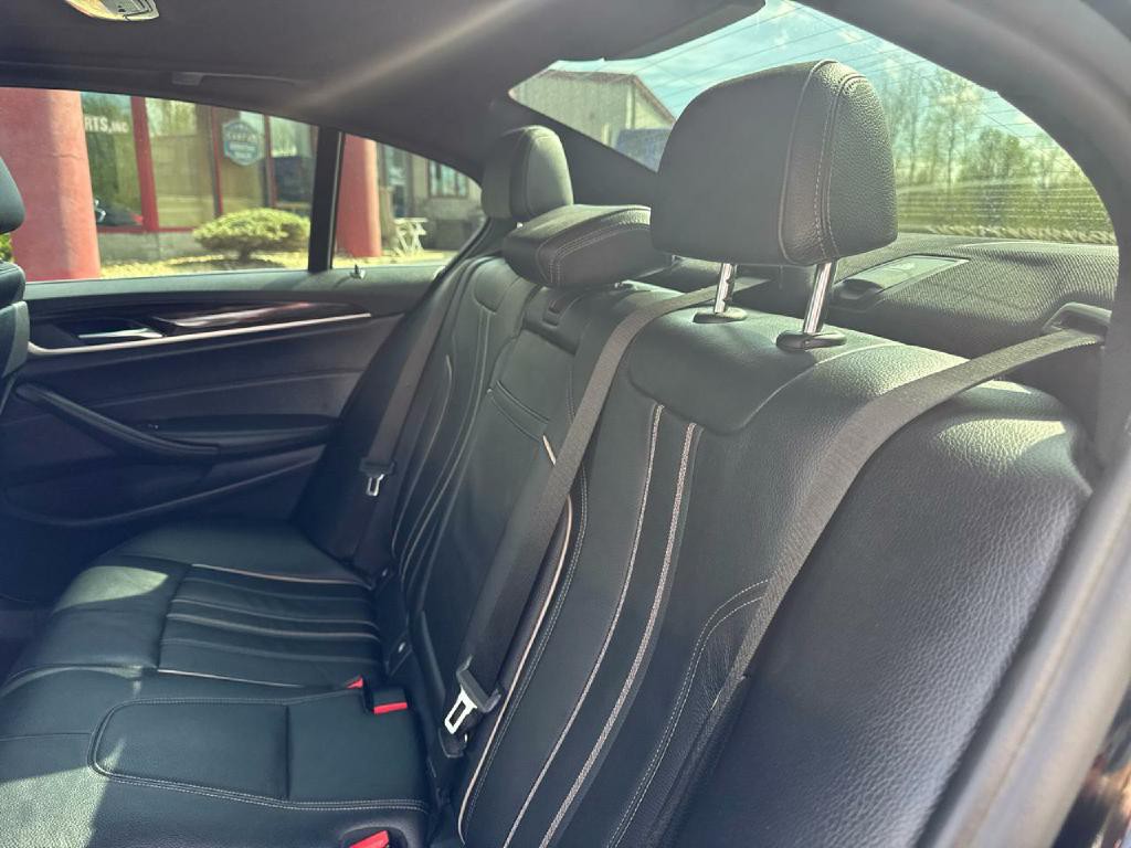 2018 BMW 5 Series Image 14