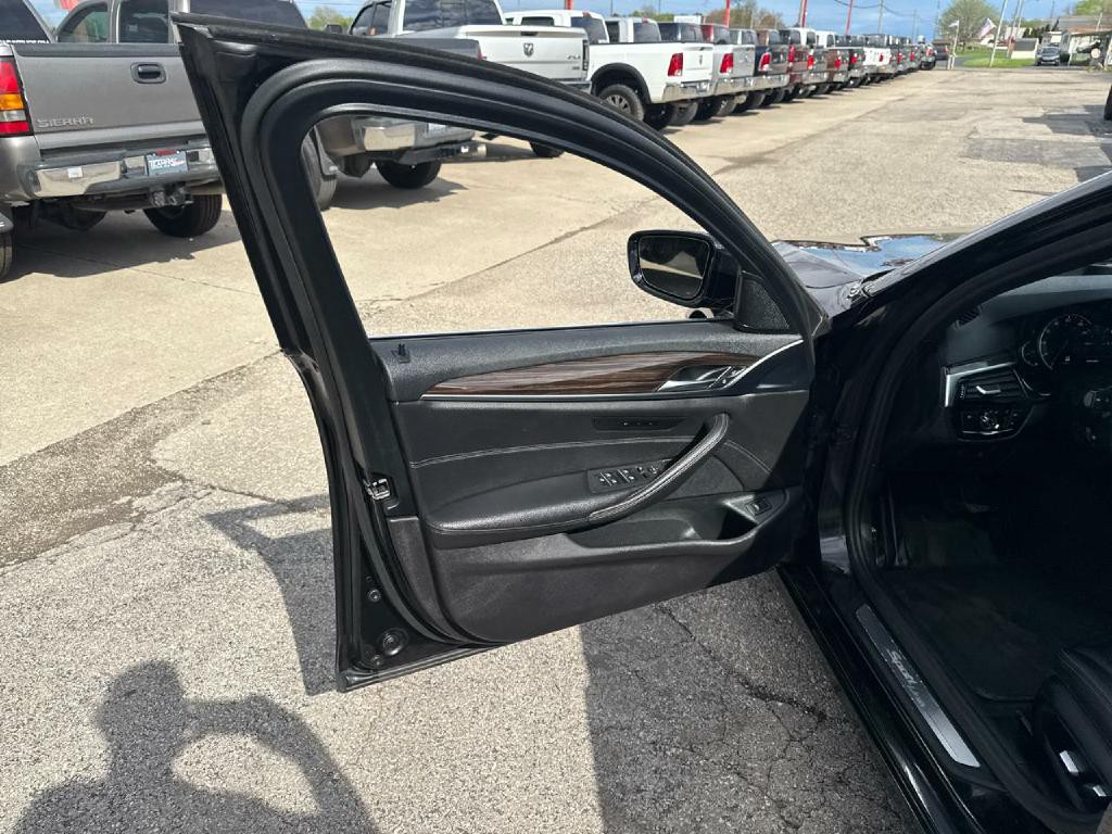 2018 BMW 5 Series Image 17