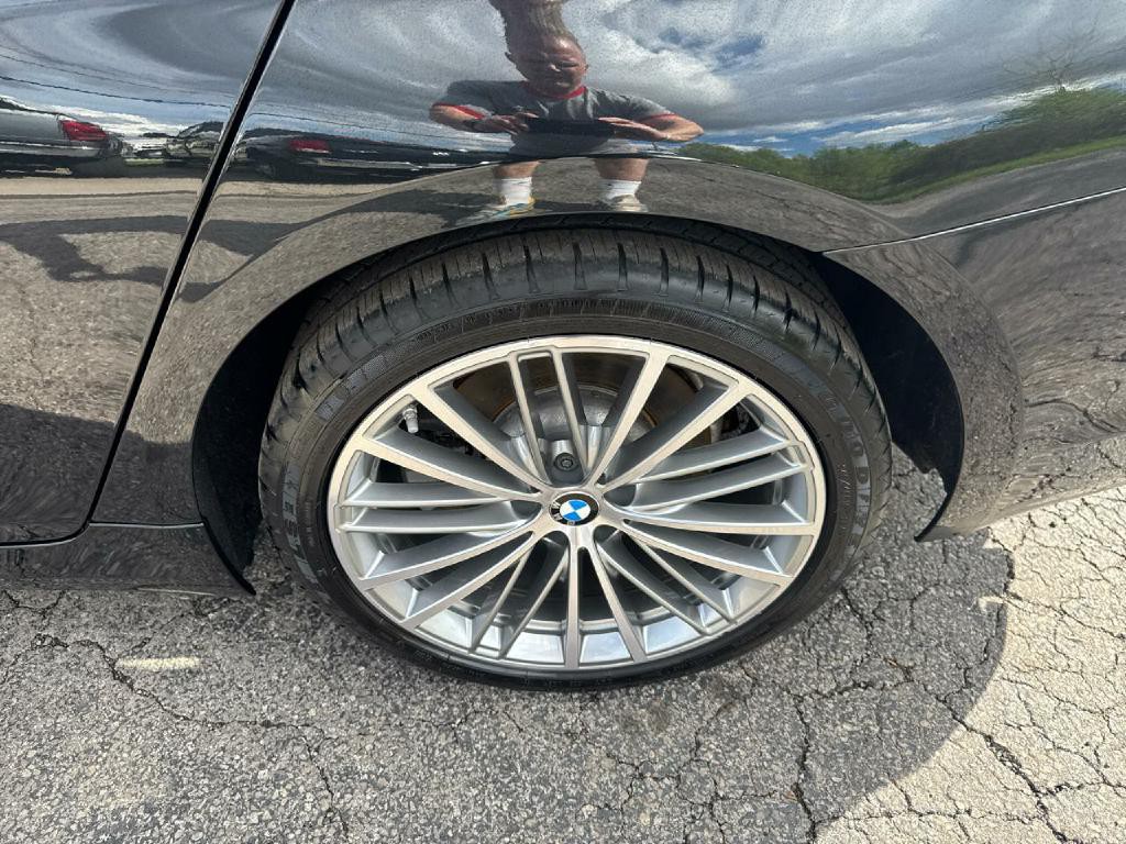 2018 BMW 5 Series Image 27