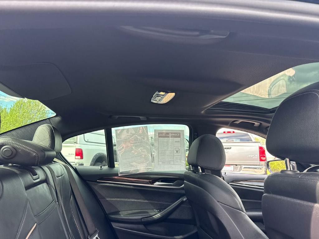 2018 BMW 5 Series Image 38