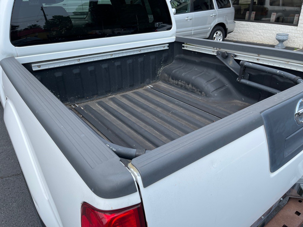 2006 Nissan Frontier Image 9