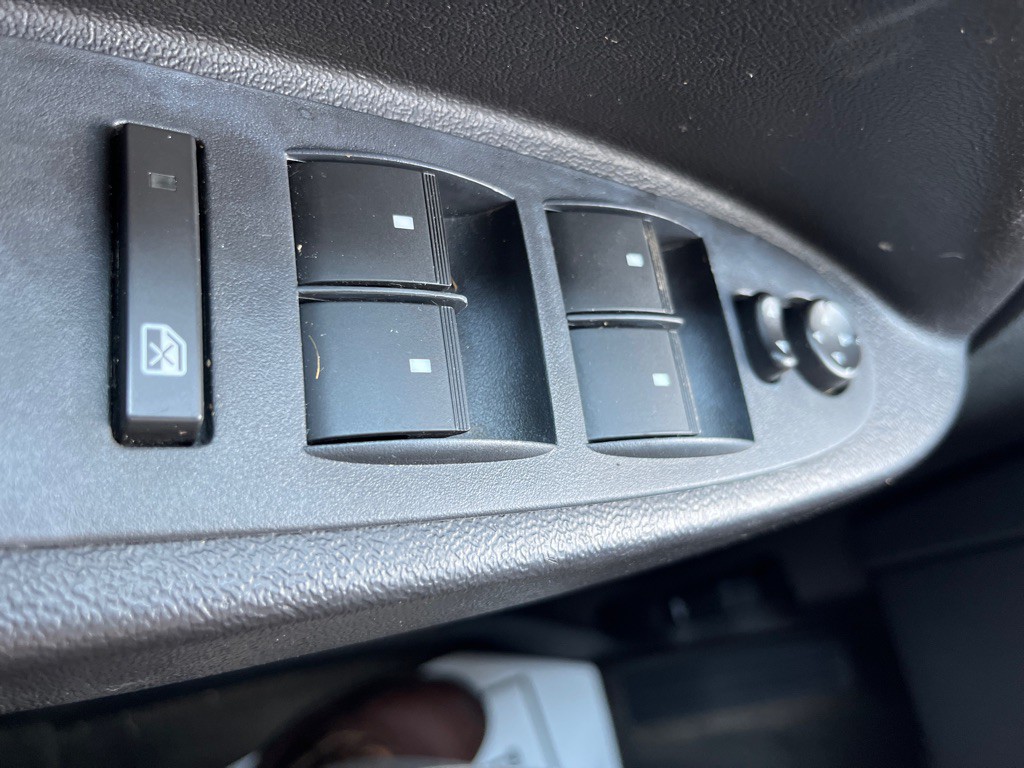 2011 Chevrolet HHR Image 14