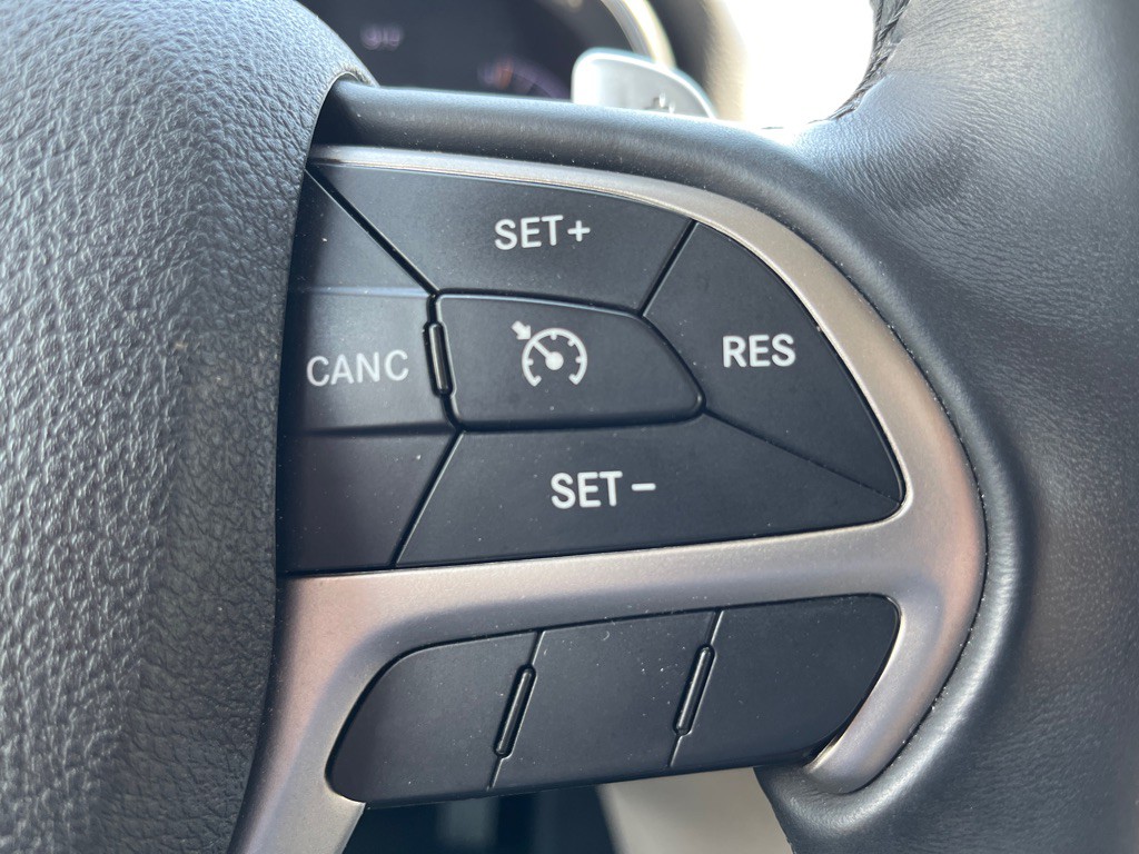 2016 Jeep Grand Cherokee Image 15
