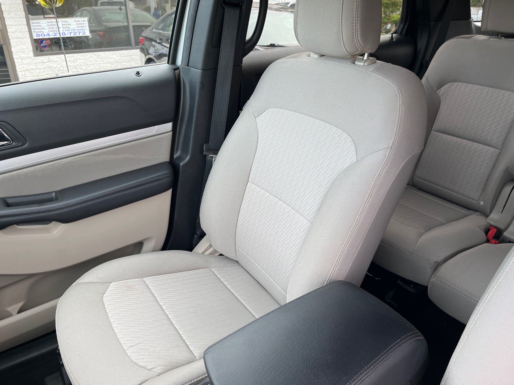 2018 Ford Explorer Image 19