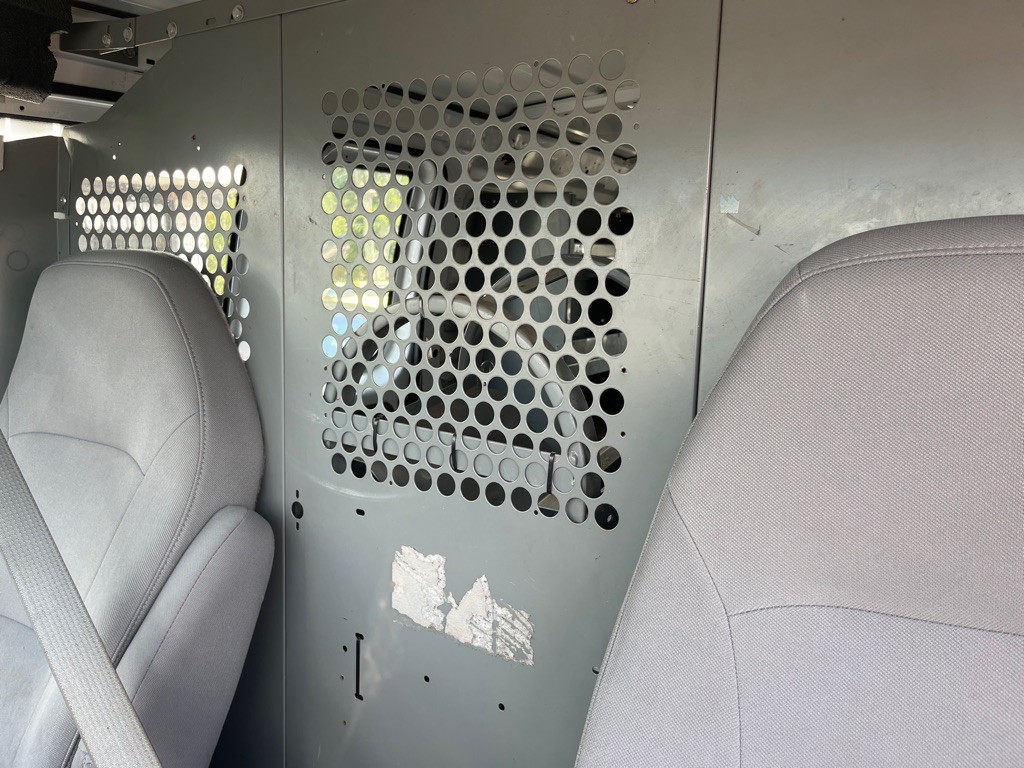 2008 Ford Econoline Image 18