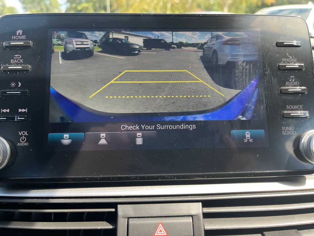 2019 Honda Accord Image 11
