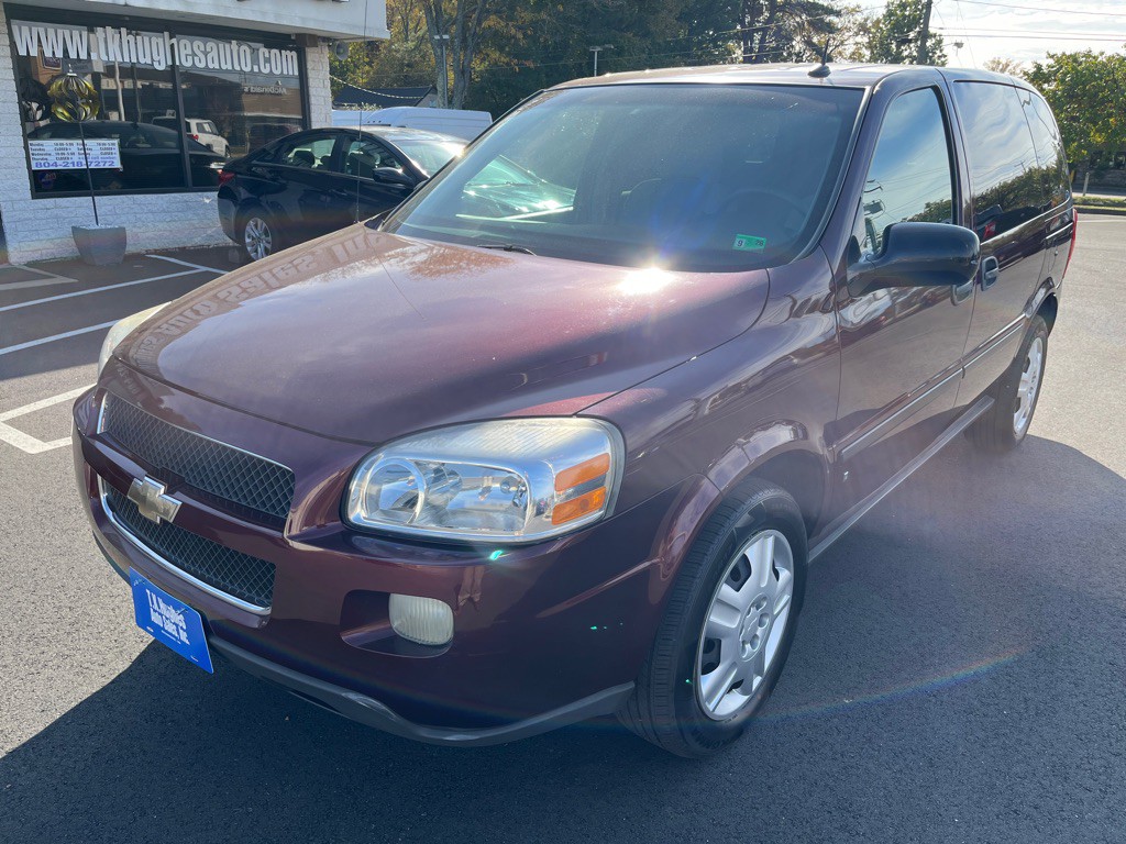 2006 Chevrolet Uplander Image 2