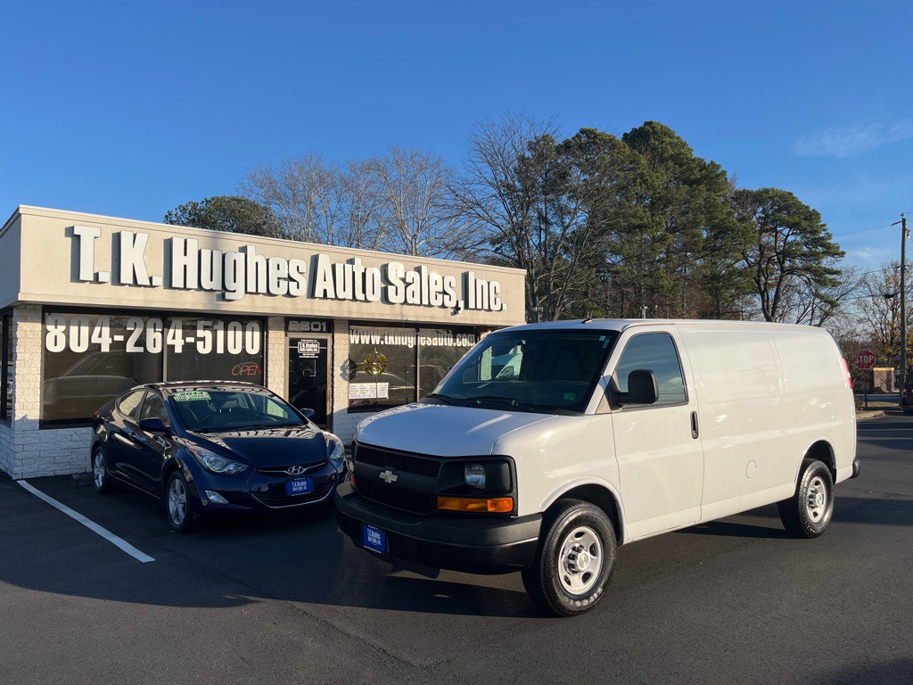 2014 Chevrolet Express Image 1