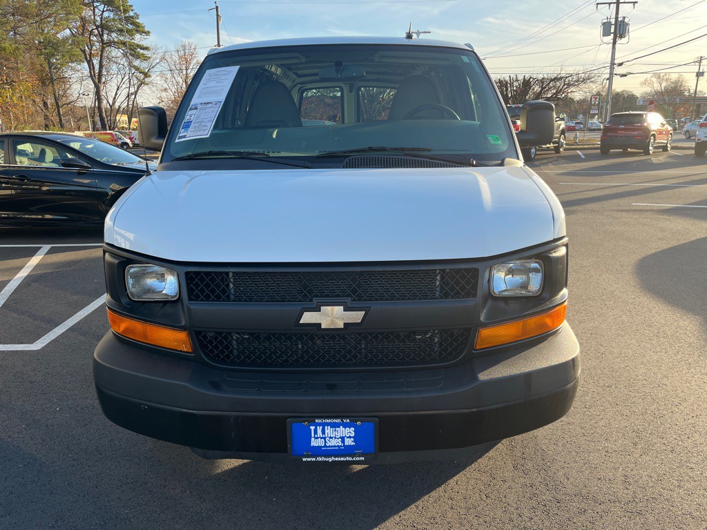 2014 Chevrolet Express Image 2