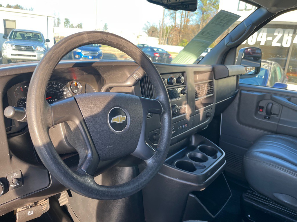 2014 Chevrolet Express Image 8