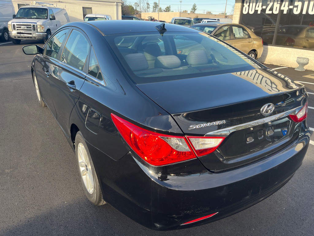 2012 Hyundai Sonata Image 8