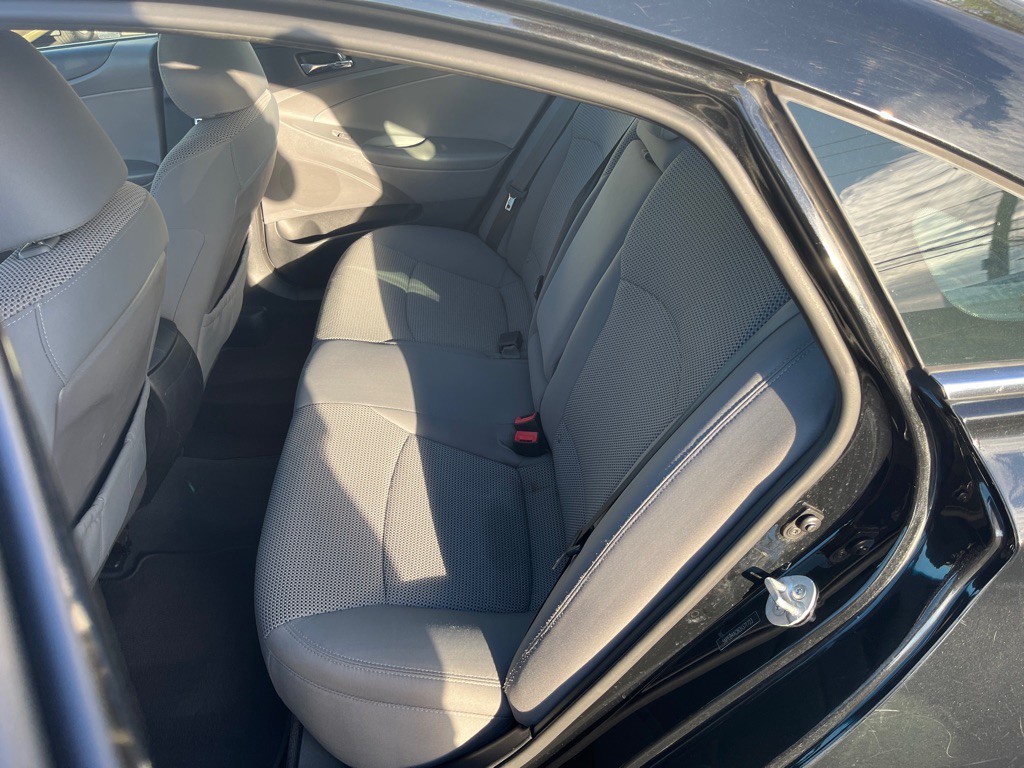 2012 Hyundai Sonata Image 18