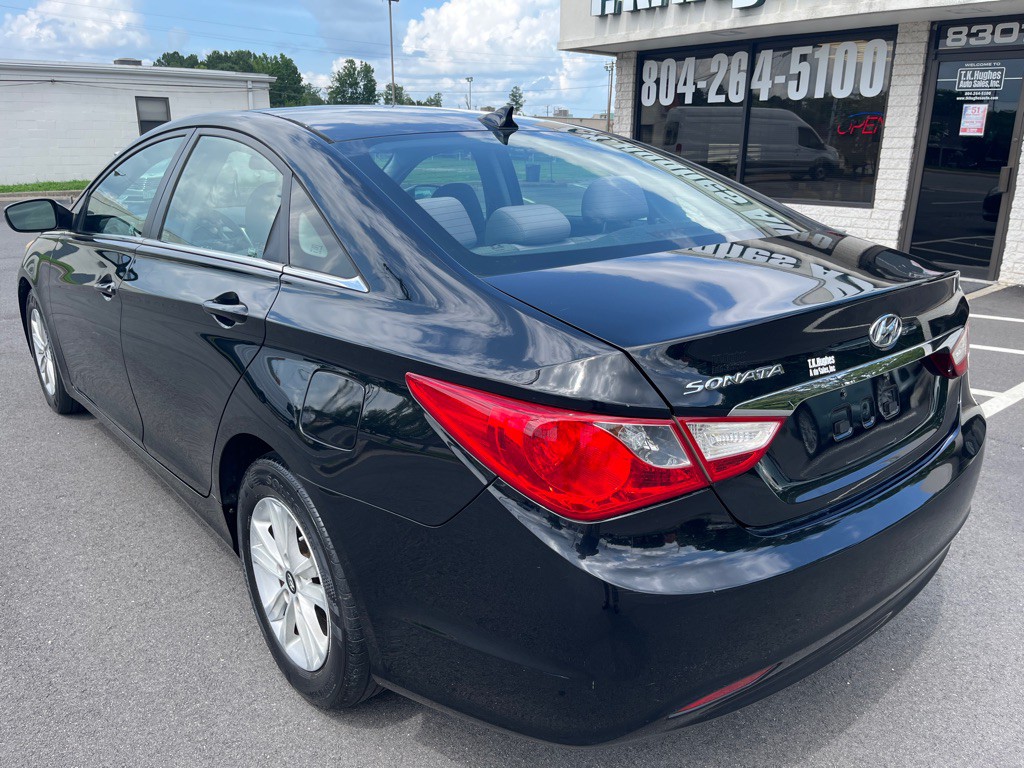 2012 Hyundai Sonata Image 8