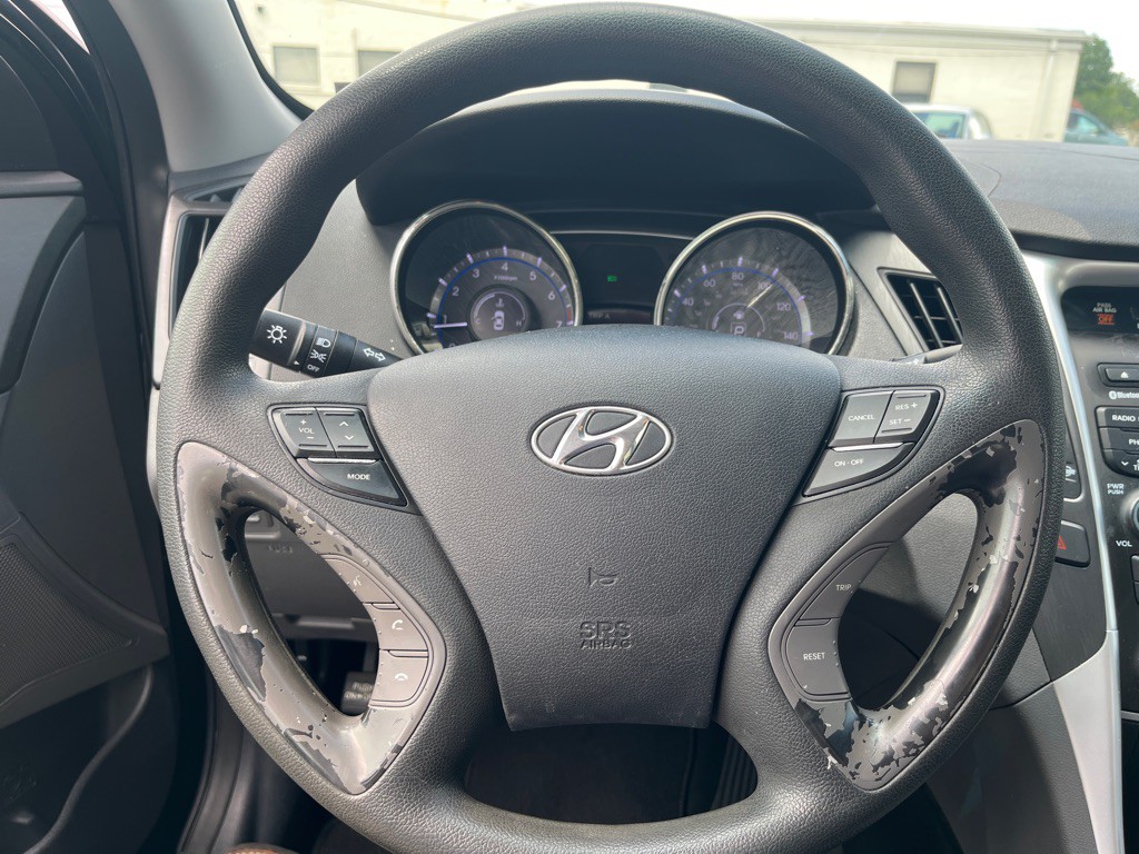 2012 Hyundai Sonata Image 11