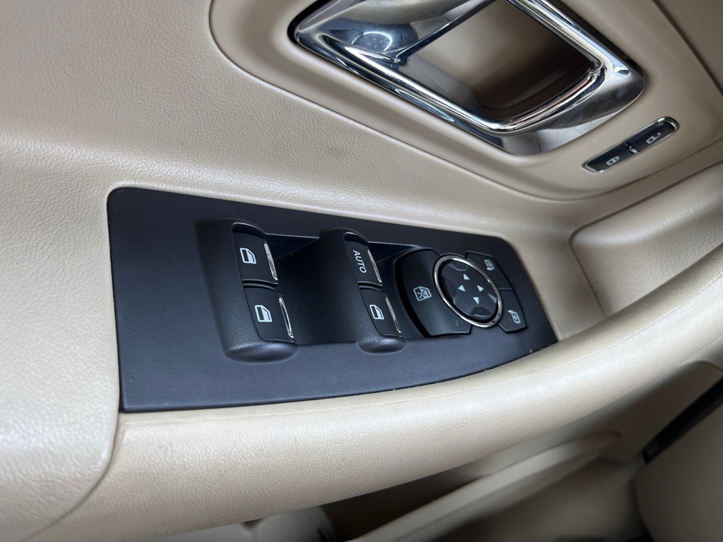 2017 Ford Taurus Image 16