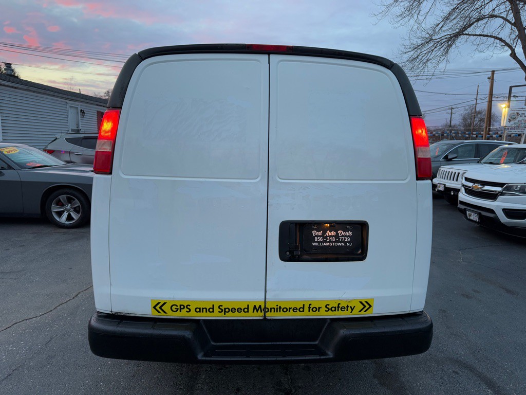 2016 Chevrolet Express Image 7